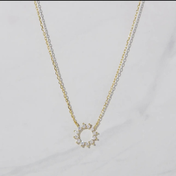 ✨3X Host Pick✨Gold Starburst Necklace- 10 mm - Picture 4 of 5